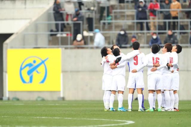 皇家马德里 narrowly beats Villarreal in La Liga